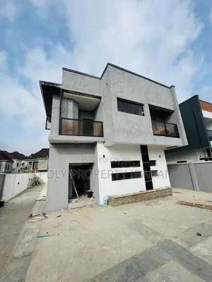 4bdrm Duplex in Carlton Gate Estate, Akobo for sale