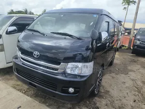 Toyota Grand HiAce 2014 Grey