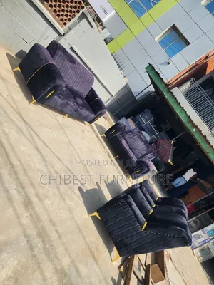 Luxury Set of Seven Seaters Sitting Room Sofa