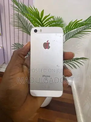 Apple iPhone SE 32 GB White