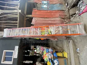 24 Ft Fibre Glass Extension Ladder 12 by 2