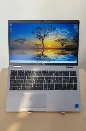Laptop Dell Latitude 5530 16GB Intel Core I7 SSD 512GB