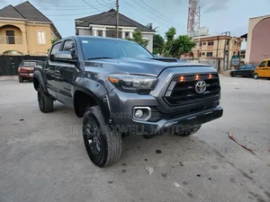 Toyota Tacoma 2018 Gray