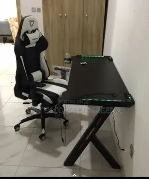 Gaming Table With Chairs
