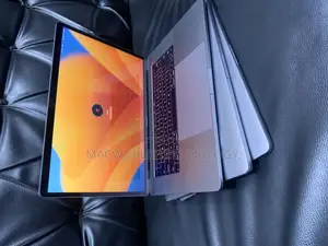 Laptop Apple MacBook Pro 2017 16GB Intel Core I7 SSD 512GB