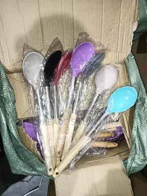 Single Silicone Spoon Available
