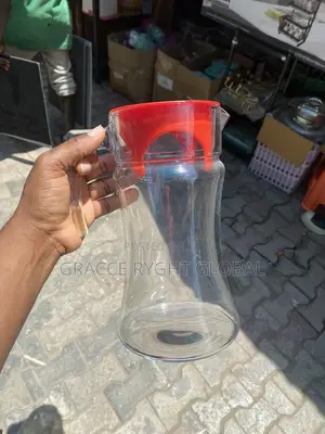 Turkish Glass Water Jug With Plastic Lid (1800 Ml)