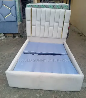 Off White 4x6ft Bed Frame