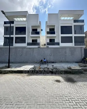 5bdrm Duplex in Lekki Phase 1 for sale