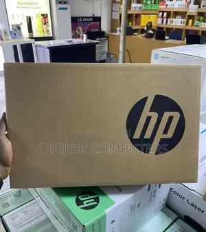 New Laptop HP 250 G10 8GB Intel Core i5 SSD 512GB