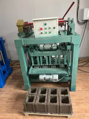 Interlocking and Block Making Machine