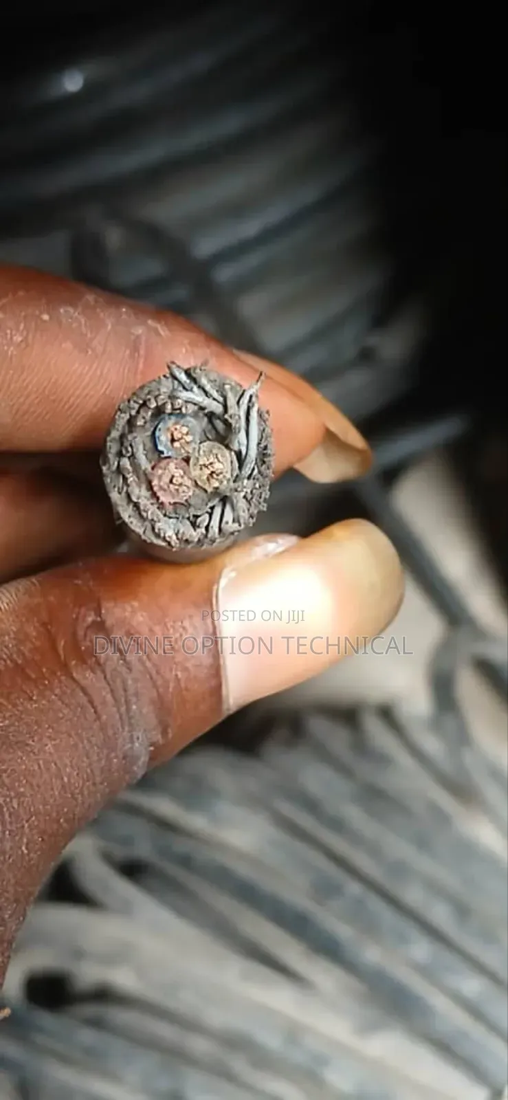 2.5mm2 3-Core Armoured Cable: