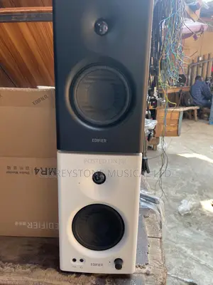 Studio Monitor Mr4
