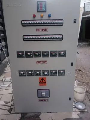 400a Main Breaker Panel With 8 X 100a Outgoing Breakers