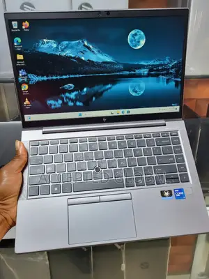 Laptop HP ZBook Firefly G8 16GB Intel Core i7 SSD 512GB