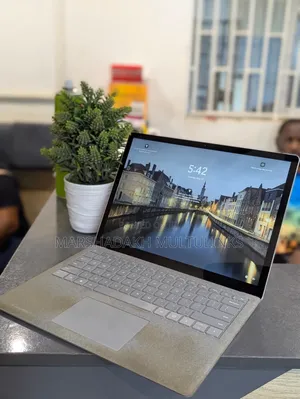 Laptop Microsoft Surface Laptop 2 16GB Intel Core I7 SSD 512GB