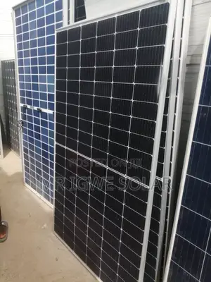 Jinko 600 Watts Panel