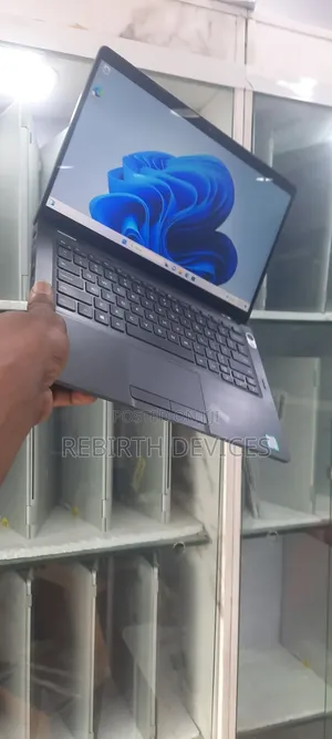 Laptop Dell Latitude 5300 8GB Intel Core i5 SSD 256GB
