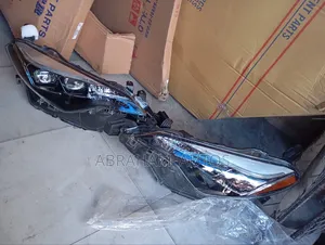 Headlamp Corolla 2018 Sport Set