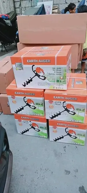 Earth Auger Drilling Machine