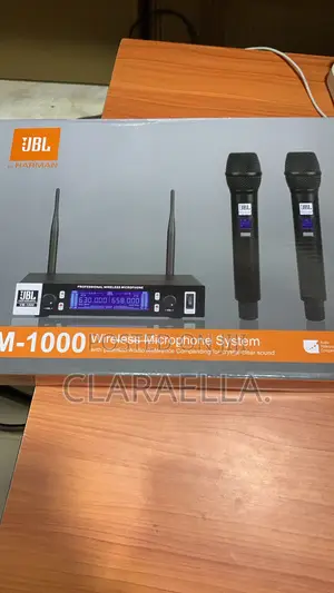 A JBL Vm-1000 Professional Uhf Dual Wireless Microphone