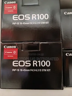 Canon Eos R100 + 18-45mm Lens