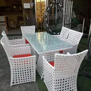 White Restaurant Table and Chairs/Rattan Restaurant Table