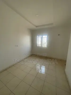 4bdrm Townhouse/Terrace in Brains and Hammers, Life Camp for Sale