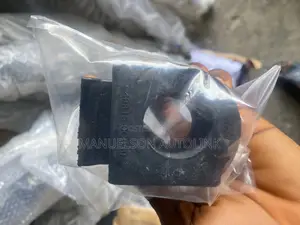 Stabilizer Bushing Rubber Seqoia,Tundra,Landcruiser V8