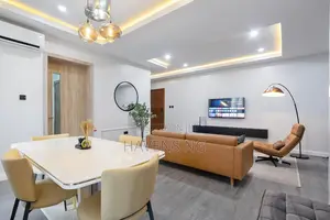 Luxury 2-Bedroom Apartment With Swimming Pool