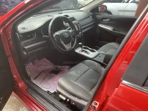 Toyota Camry SE 4dr Sedan (2.5L 4cyl 6A) 2013 Red