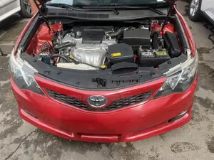 Toyota Camry SE 4dr Sedan (2.5L 4cyl 6A) 2013 Red