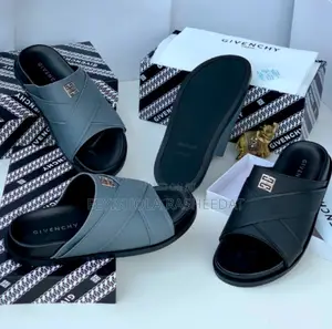 Your Classic Male Slippers for Your Comfort