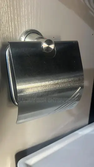 Tissue Holder