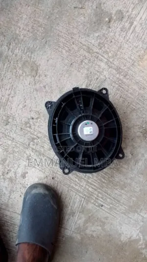 JBL Speakers Highlander
