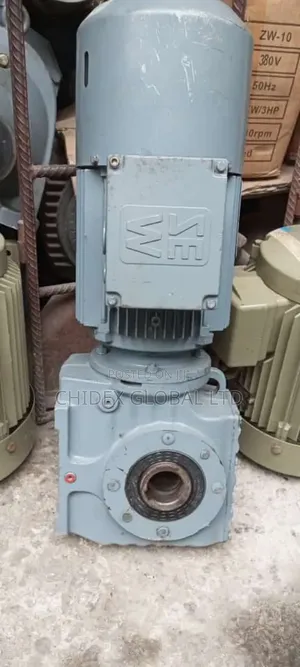 Original Brand New Sew Euro Drive Gear Motor 4kw 5hp