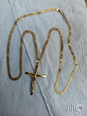 Pure 18karat Original Gold Carpet With Crucifix Pendant