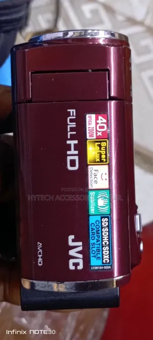 JVC Gz-E15rek Camcorder