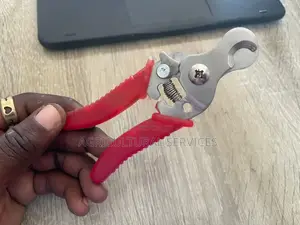 Pig Nail Cutter