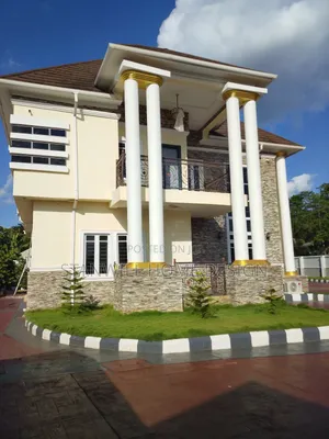 House Painter / Fine Artist