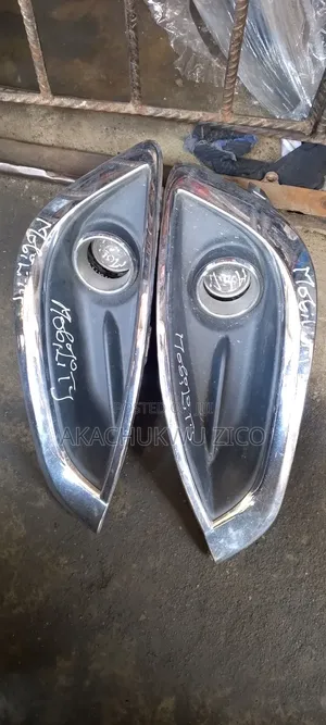 Fog Lamp and Cover Chrysler Pacifica 2017/2023