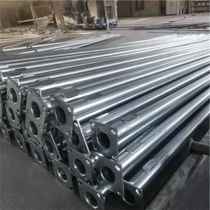 Galvanized Light Poles for City and Rural Area.