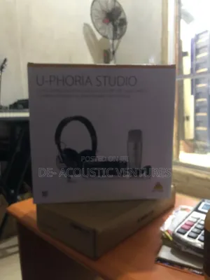 Behringer Full Package Studio Kit Headset,Souncard and Mic