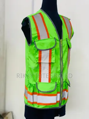 Custom Branding for Security, Safety Wear Medical Uniforms