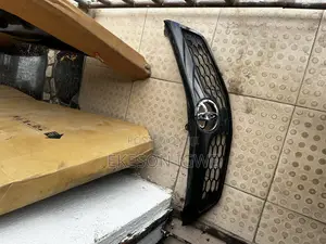 Front Bumper Grill Camry 2014 Se