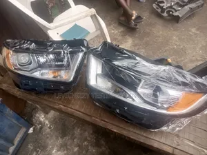 2016 Ford Edge Front Headlight