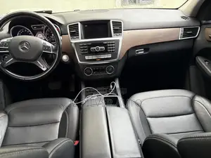 Mercedes-Benz M Class ML350 4dr SUV (3.5L 6cyl 7A) 2015 Gray