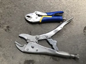 Gripping Pliers