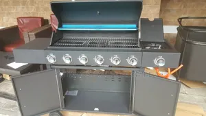 6 Bunners Barbcue Machine