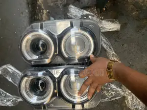 Dodge Challenger 2019 Headlights